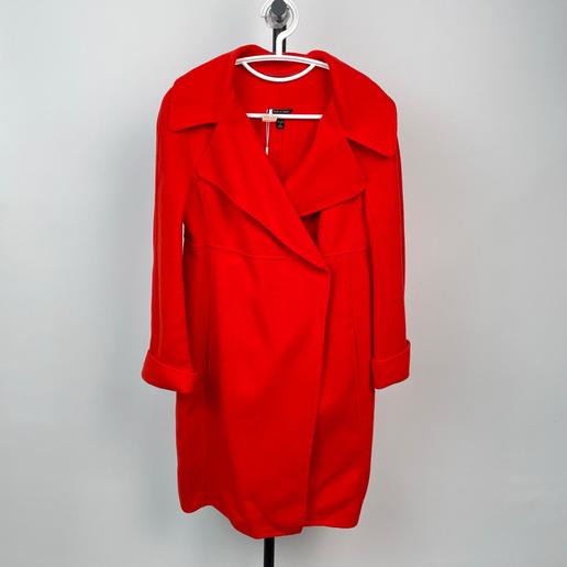 Max Mara 玫红色大衣